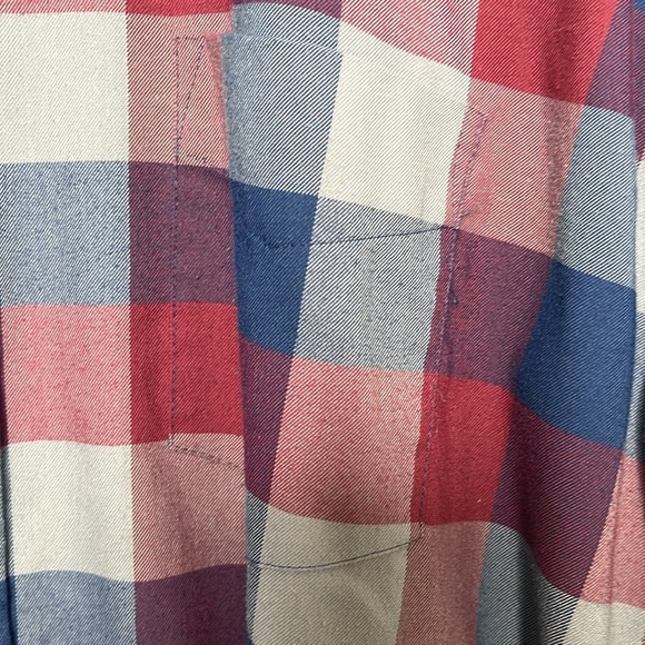 UnTuckit Blue Red Plaid Relaxed Fit Button Up Shirt Men Size XXL - Picture 4 of 6